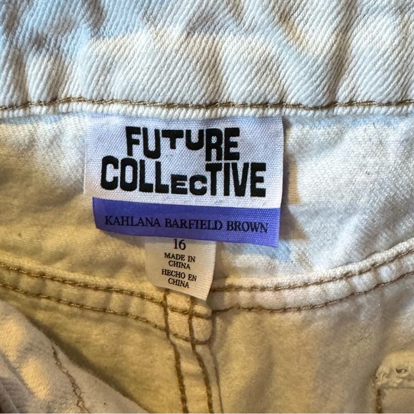 Women’s Future Collective Cream Waist Overlap Tapered Leg Jeans Size 16 - Picture 3 of 4